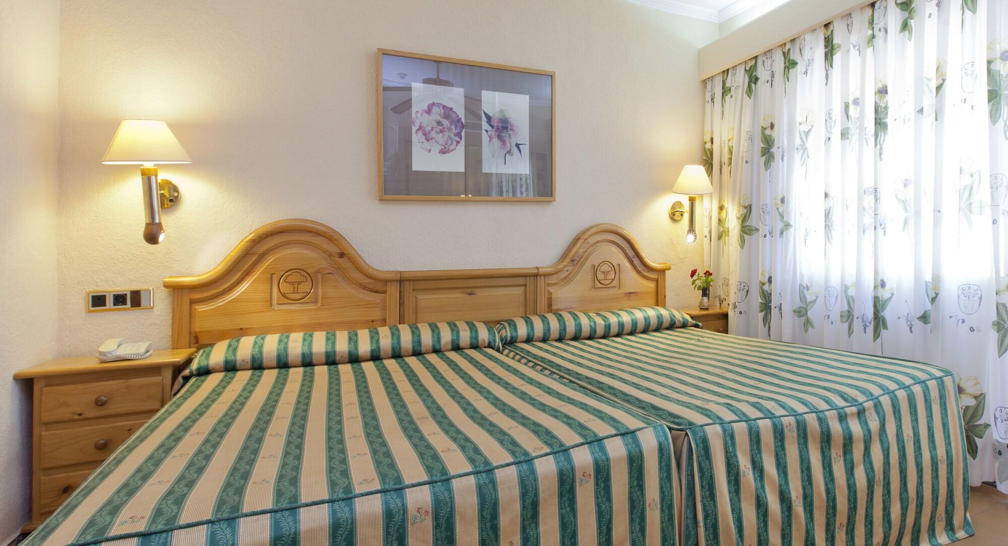 Marbella Playa Hotel Bagian luar foto